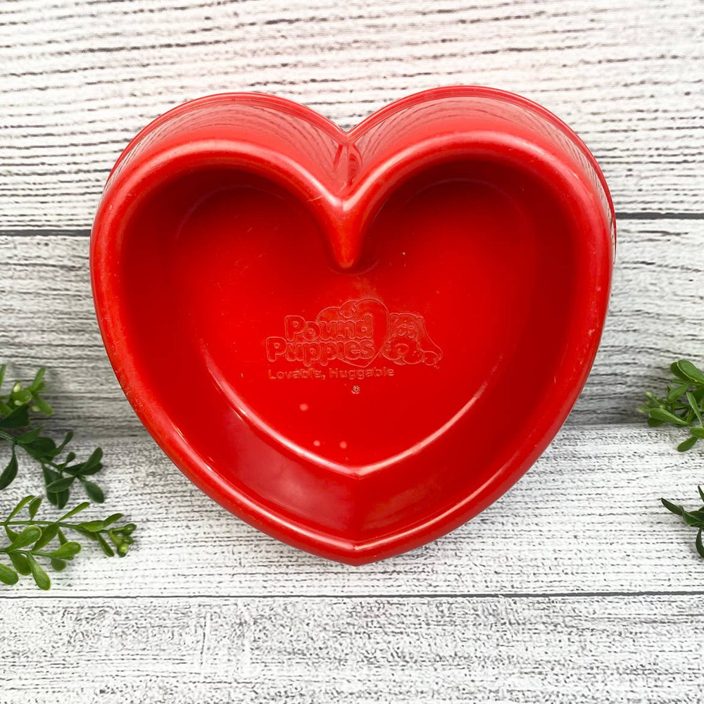 VINTAGE 1980 POUND PUPPIES Heart Shaped Play Food Bowl